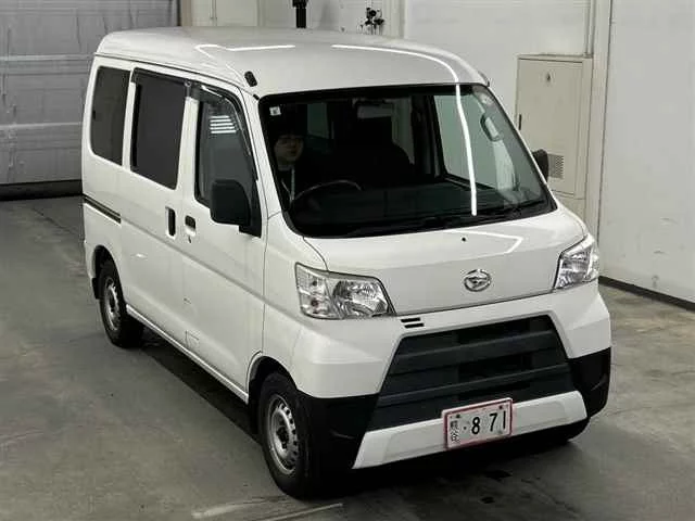 Daihatsu Hijet Cargo S331V 2018